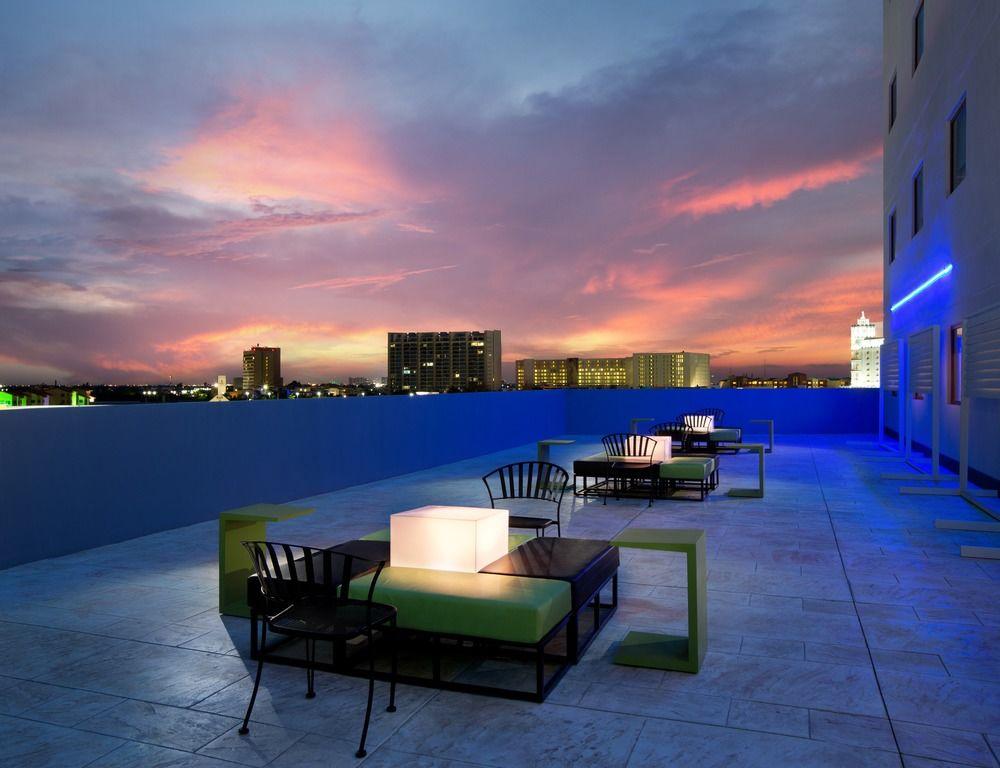 Hotel Renovated Aloft