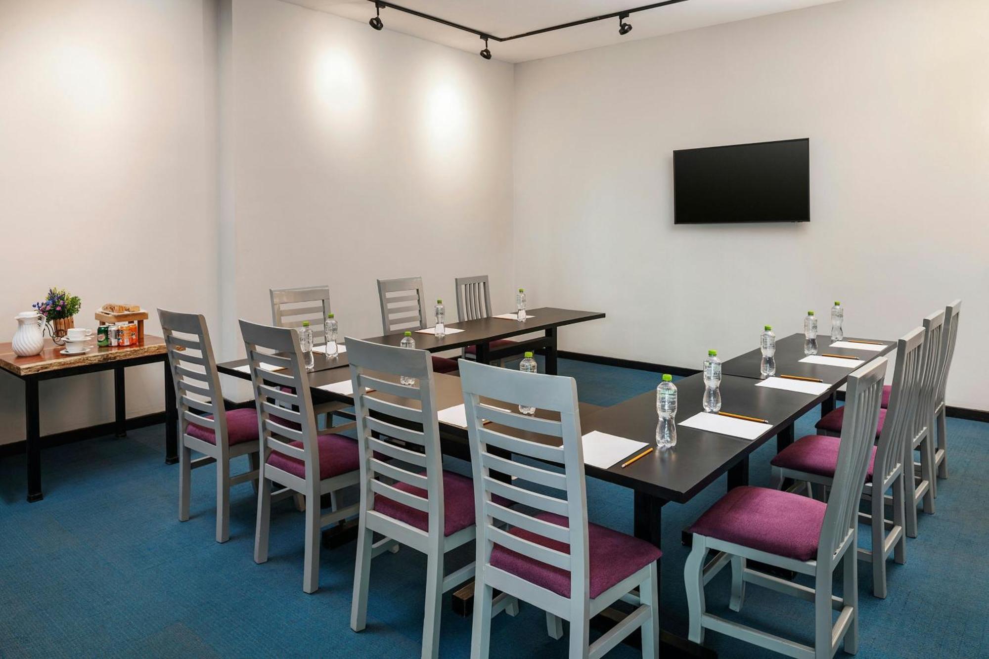 Renovated Aloft Hotel 4*