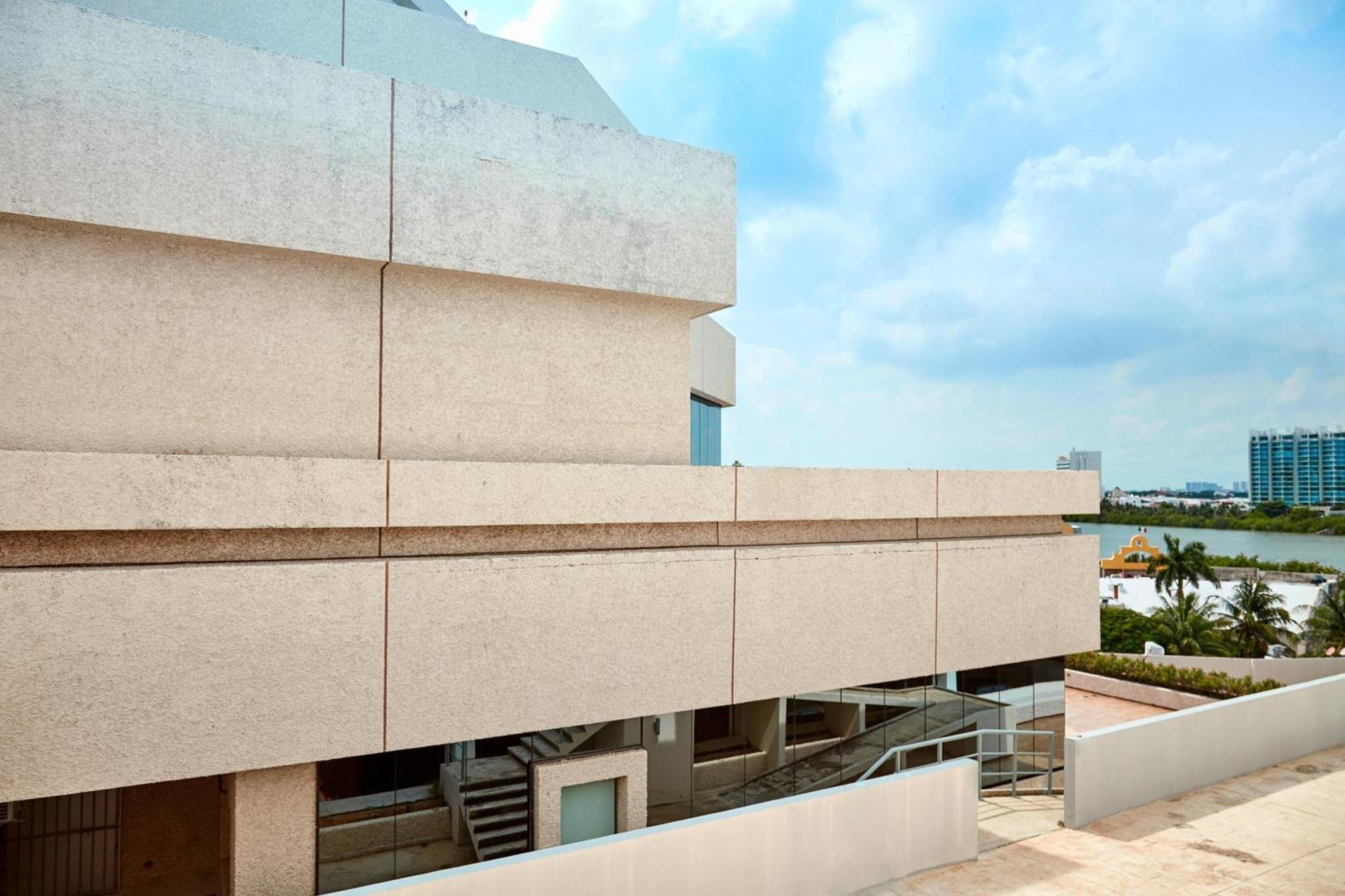 Renovated Aloft Hotel Cancun